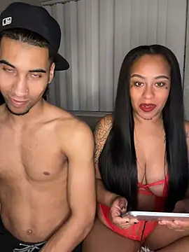 hazelbaby8880 online show from March 25, 8:39 am