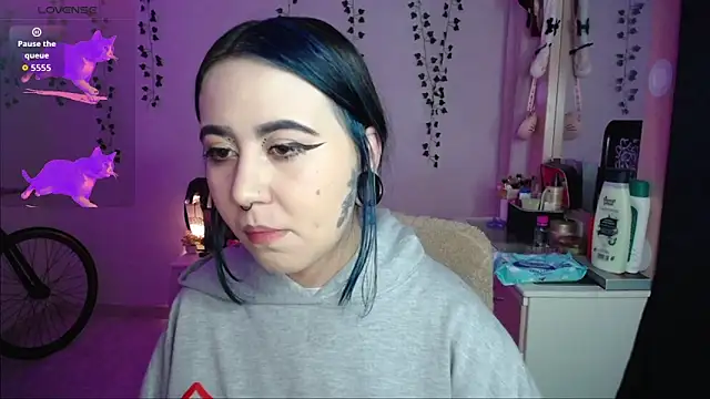  codeline online show from April 11, 4:07 am