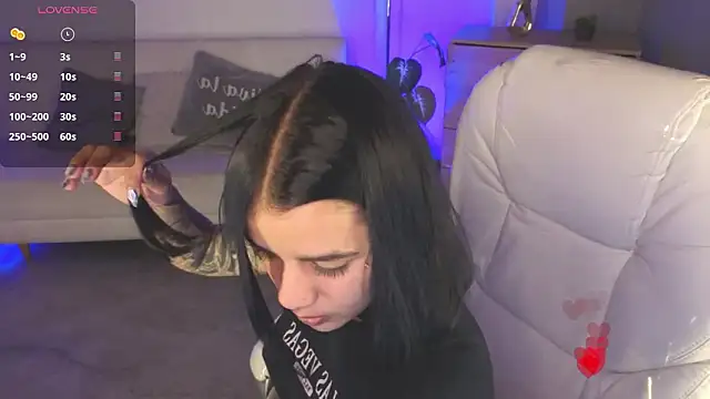 Nicole Foxx  online show from January 31, 8:18 pm