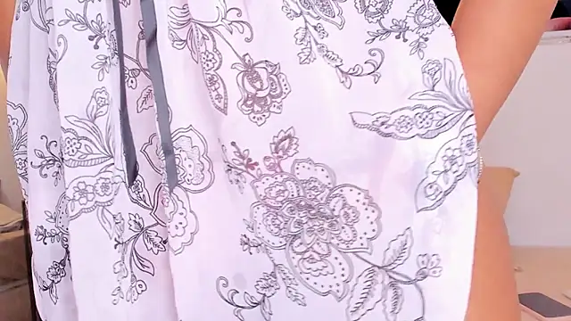 hailey thompsonX online show from September 22, 2:59 pm