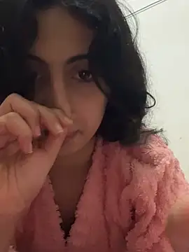 majdolin78 online show from January 6, 7:28 pm