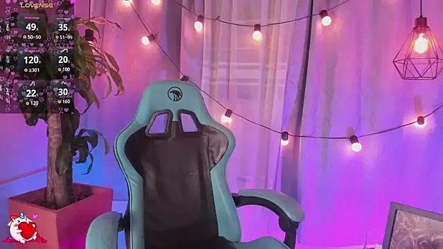 Lia little18 online show from January 15, 10:38 pm