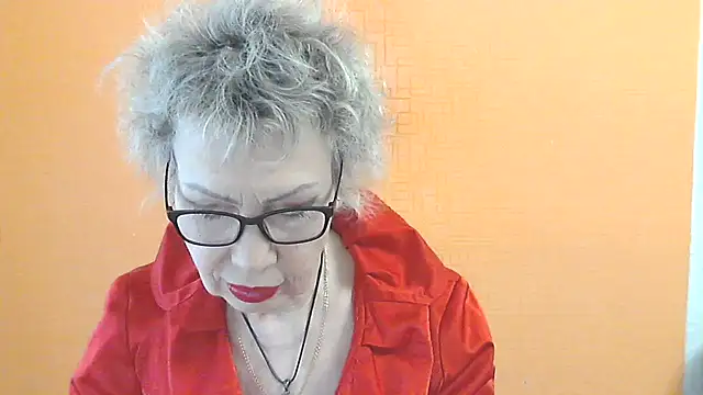 NessyJenixs online show from April 19, 7:41 am