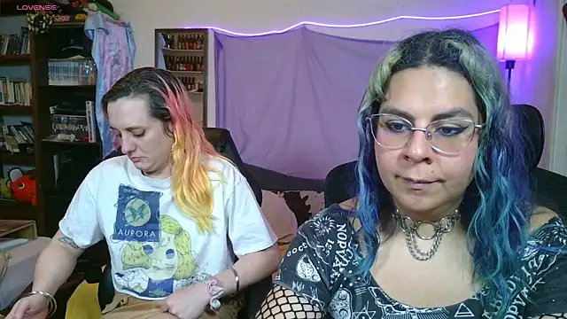 Evelan420 online show from April 3, 9:24 pm