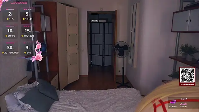 LynetHakes online show from September 28, 4:30 am