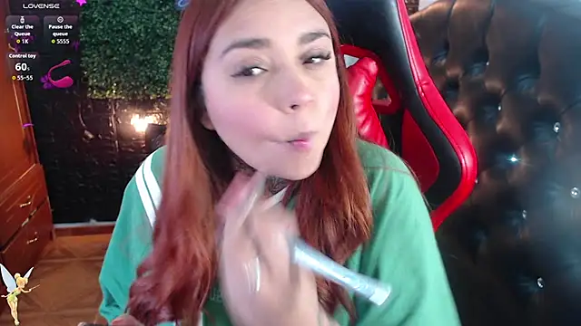 natyk m online show from October 13, 8:44 pm