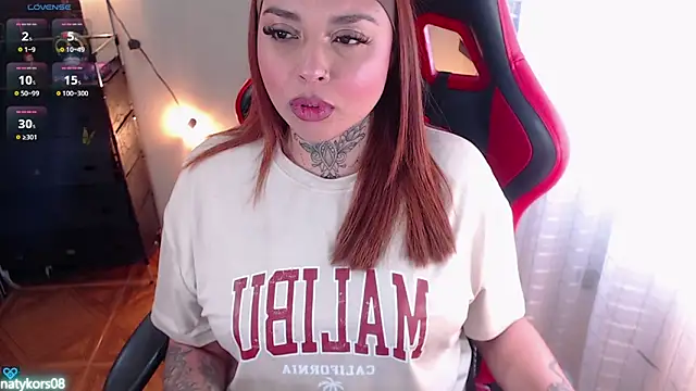 natyk m online show from March 9, 6:44 pm