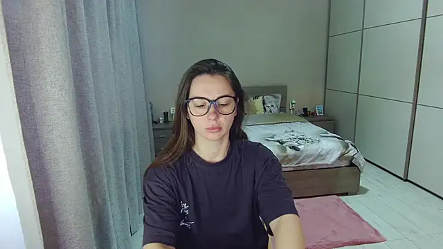 singletrouble online show from April 9, 4:37 am