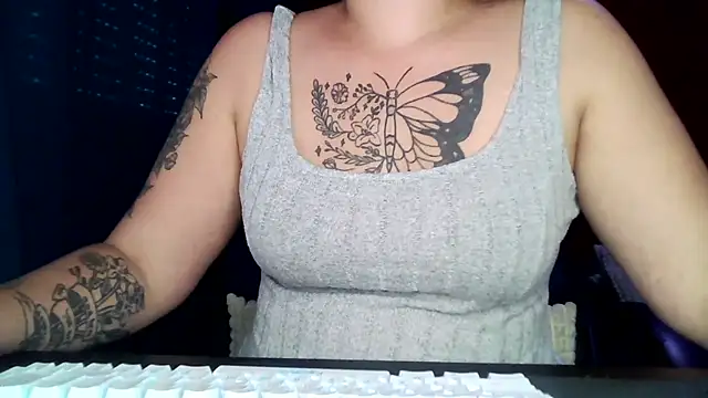 bunnyfox420 online show from September 27, 5:09 pm