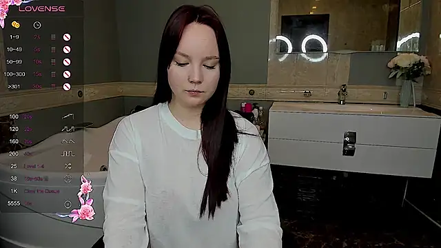 maya suun online show from April 22, 1:35 am