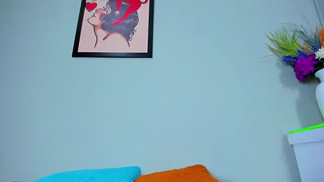 evaa greey online show from October 12, 11:51 pm