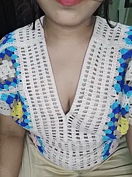 JANVI MISHRA1 online show from May 18, 7:09 pm