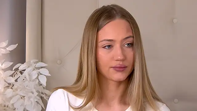 ur wet dreams online show from March 23, 4:40 am