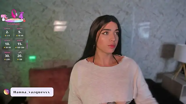 Hanna Vasquez online show from May 14, 8:25 pm