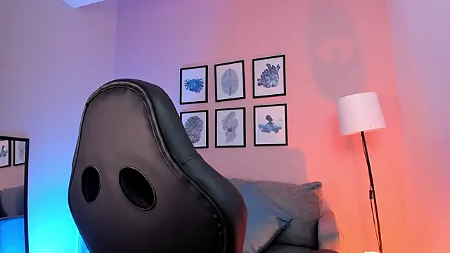 nina  dixon online show from September 17, 9:02 pm