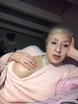 divinaerotica online show from February 27, 9:47 pm