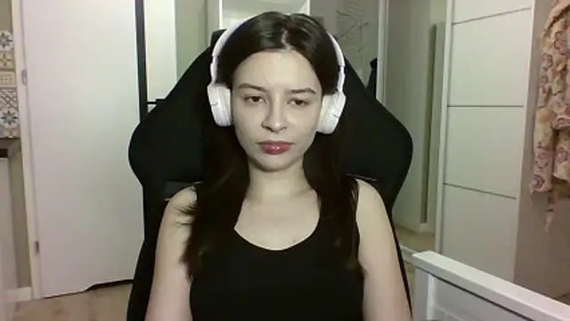 LariceSexy online show from March 23, 7:09 pm