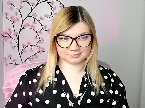 Lola moree online show from March 31, 11:54 am