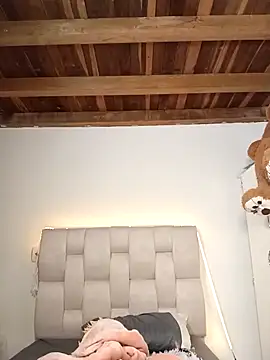 Zaira Rose  online show from April 15, 4:02 am