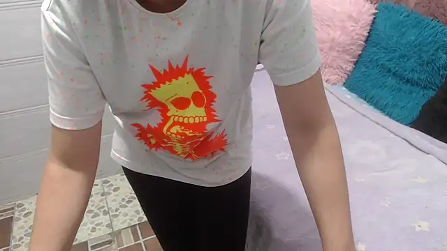 Ariasmithog online show from September 30, 3:06 pm