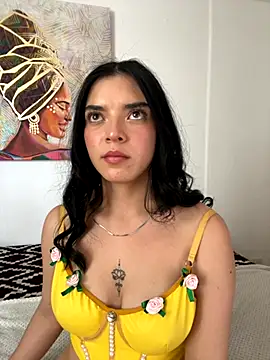 eileensophi online show from September 26, 9:01 pm