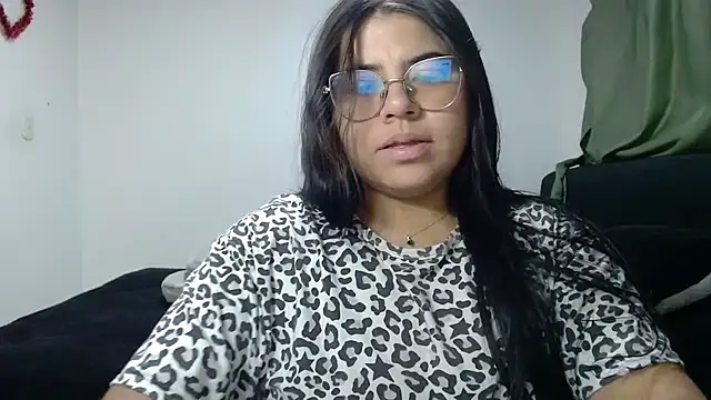 viccky vick online show from October 25, 10:38 pm