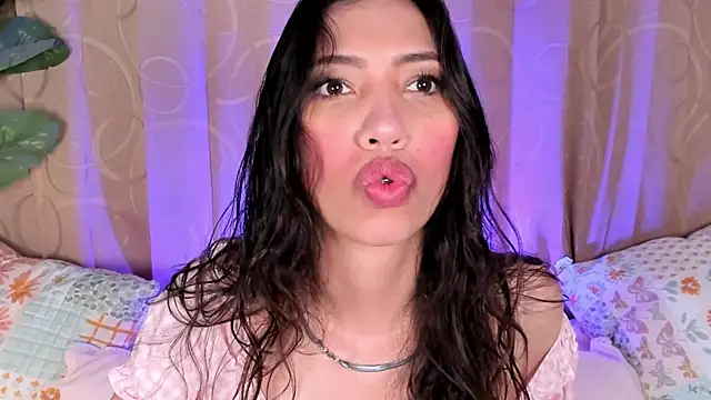 Miss veronicaa2 online show from June 9, 1:32 pm
