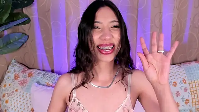 Miss veronicaa2 online show from June 22, 1:19 pm
