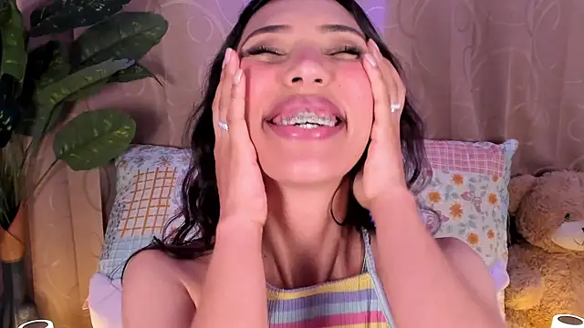Miss veronicaa2 online show from July 22, 1:34 pm