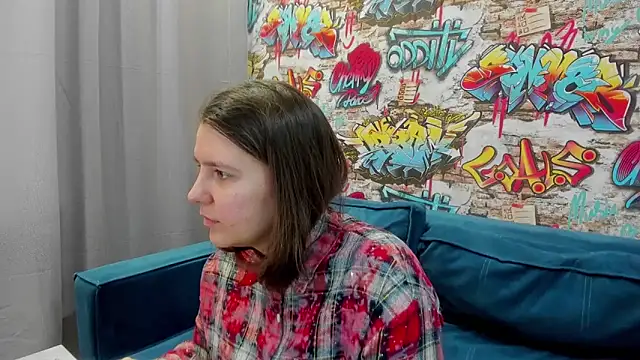 Jenny Jimmy online show from April 22, 9:28 am