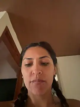 Sofiadelacruz online show from July 27, 9:12 pm