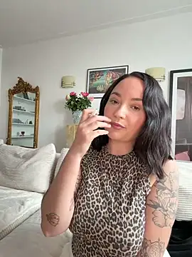 Orgasmille online show from April 28, 9:13 am