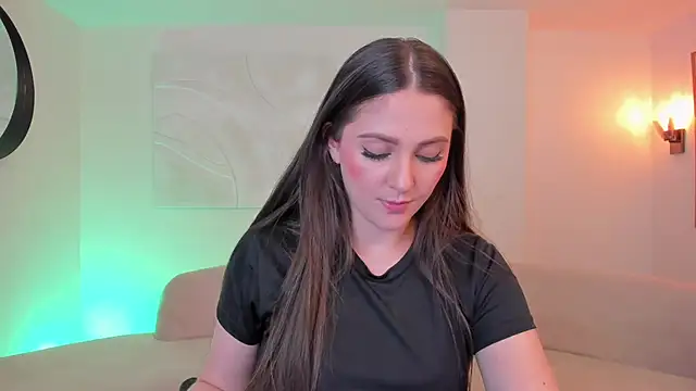 BeccaBaxter online show from December 1, 8:55 pm