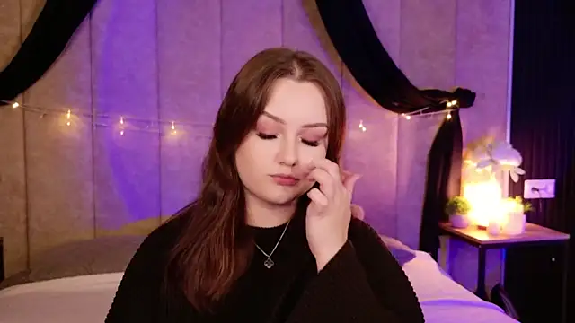 Kendra Parlow online show from September 26, 8:28 pm