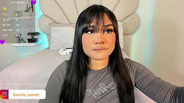 Danielaangelina online show from November 21, 6:26 am