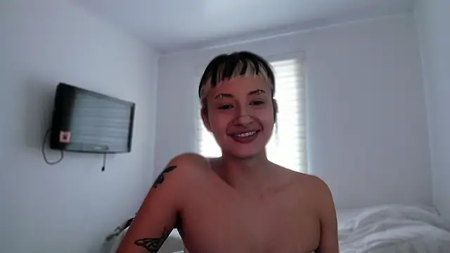 ggor4w33 online show from March 25, 2:42 pm