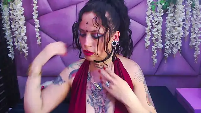 Fenix Lilith online show from April 14, 9:15 pm