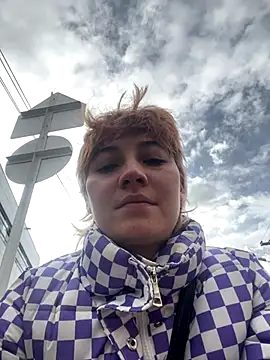 Maggie Geller online show from October 20, 8:45 pm