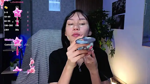 Miaa Lee7 online show from May 21, 8:07 pm