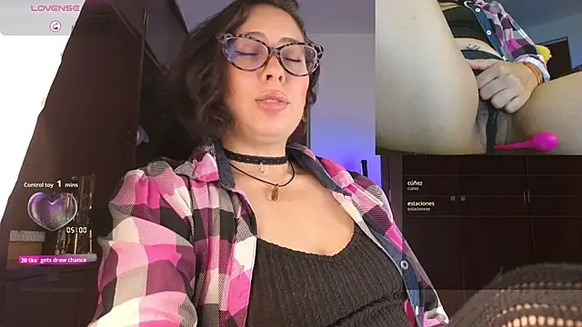 sophia dumont online show from November 30, 11:09 pm