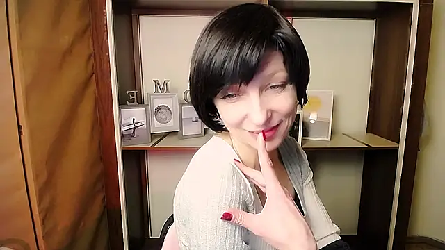  AngeliaFlow  online show from January 17, 4:58 pm