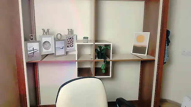  AngeliaFlow  online show from September 27, 7:26 am