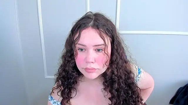  leana  online show from June 1, 3:03 pm