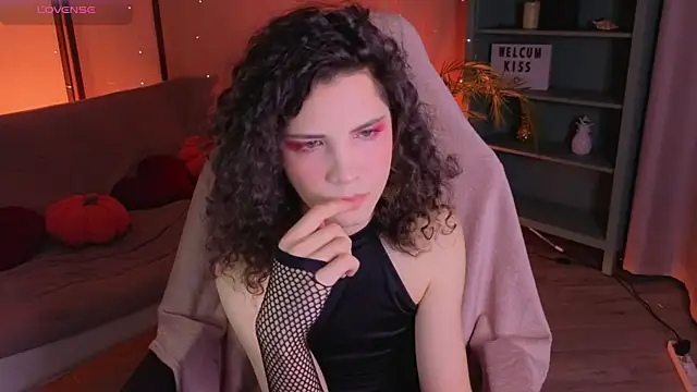 DamienLake online show from April 5, 8:30 pm