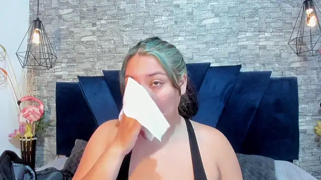 Sophia Brunett online show from March 13, 11:55 am