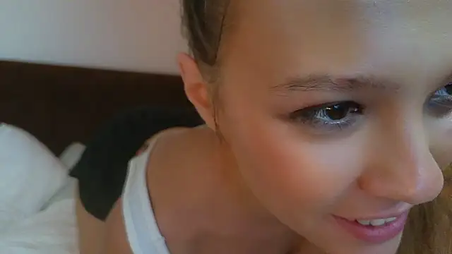 DemiDee online show from September 30, 11:38 am