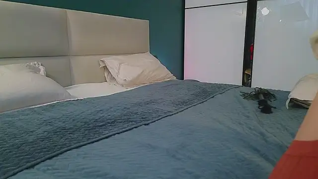 DemiDee online show from February 13, 1:07 am