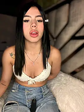 Laura-Khalifa online show from April 12, 7:55 am