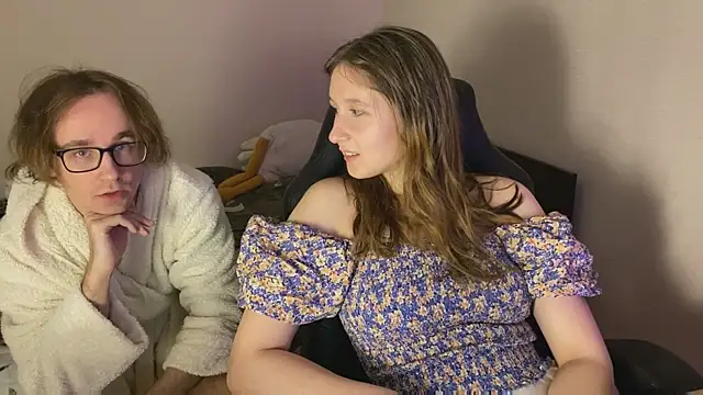 Sabrinaanddaniel online show from November 10, 10:49 pm