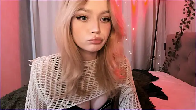 MiaRanki online show from March 18, 9:53 pm